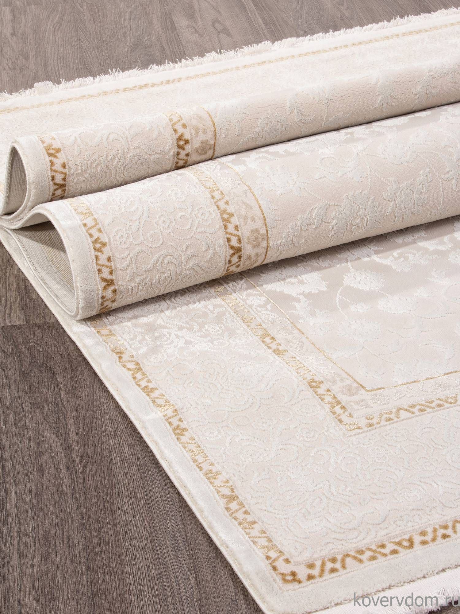 Ковер LISSABON SI040W BROWN / BROWN